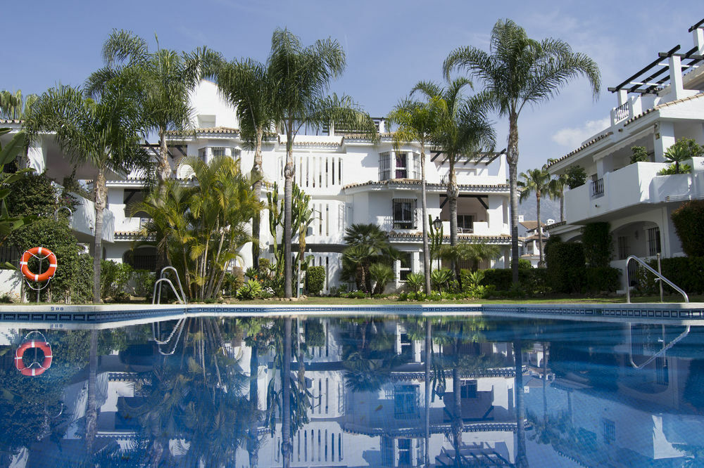 Apartamentos Y Casas Serinamar Marbella El Angel Екстер'єр фото