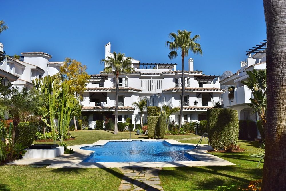 Apartamentos Y Casas Serinamar Marbella El Angel Екстер'єр фото