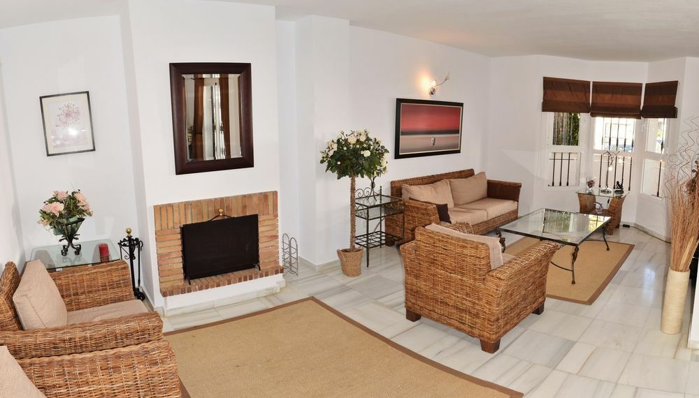 Apartamentos Y Casas Serinamar Marbella El Angel Екстер'єр фото