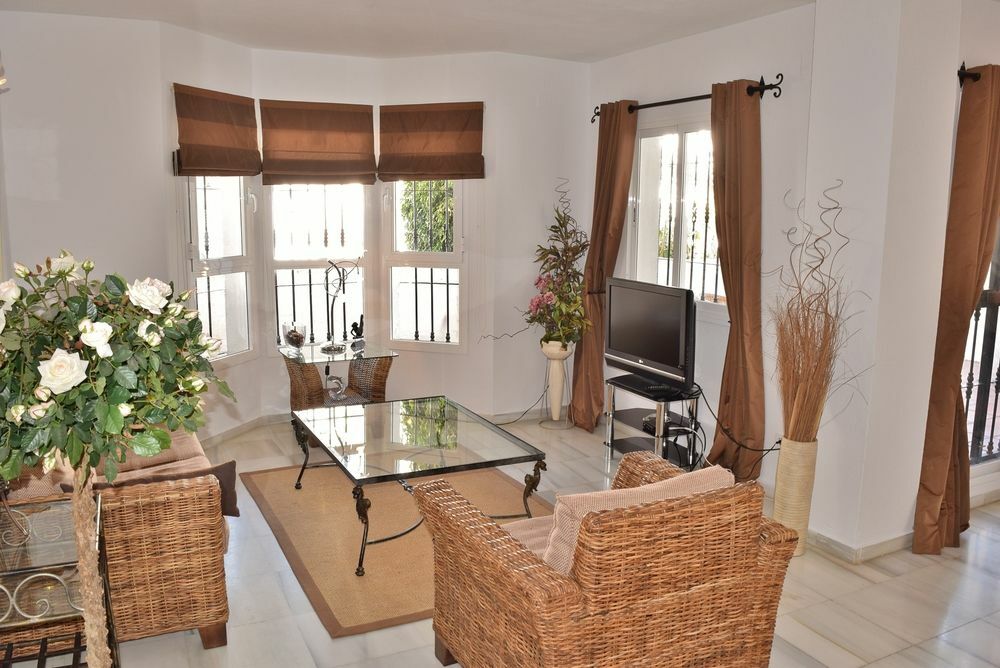 Apartamentos Y Casas Serinamar Marbella El Angel Екстер'єр фото