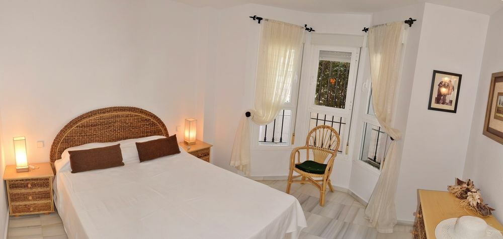 Apartamentos Y Casas Serinamar Marbella El Angel Екстер'єр фото