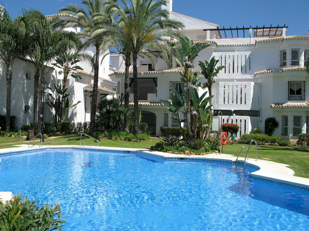 Apartamentos Y Casas Serinamar Marbella El Angel Екстер'єр фото